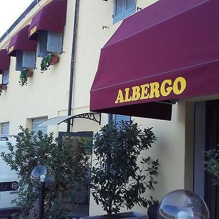 Hotel Ded 1 Checkin A Richiesta Parma Dış mekan fotoğraf